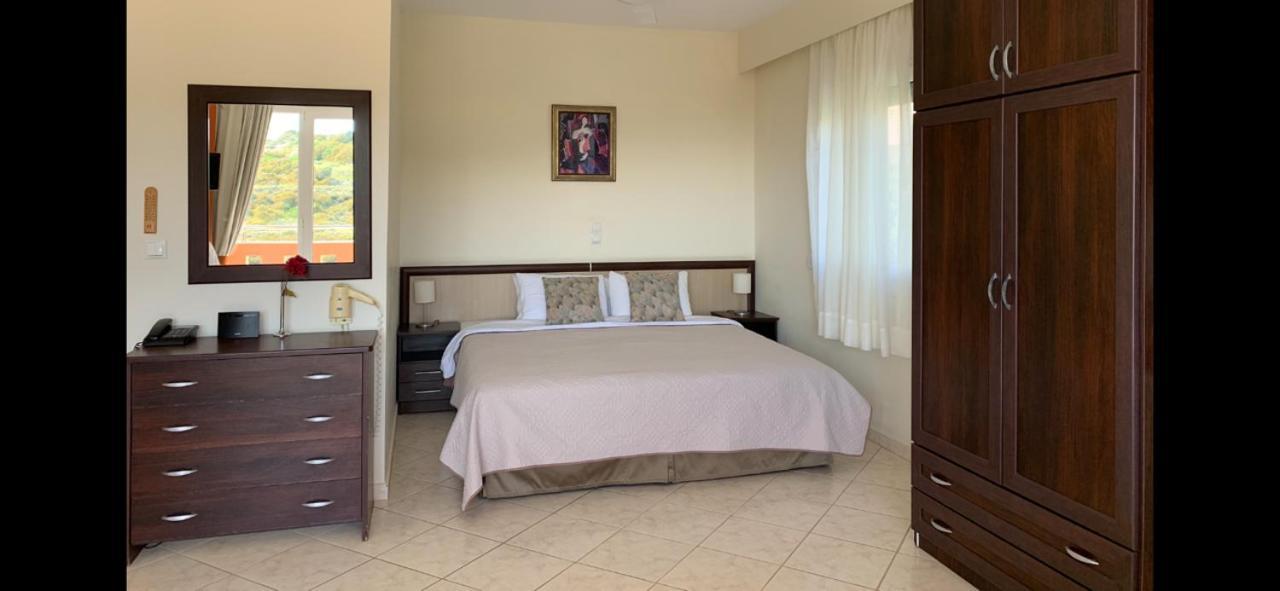 Yolanda Studios Paralia Agias Foteinis Ngoại thất bức ảnh
